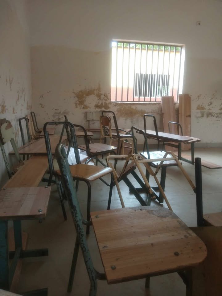 Escola de Luanda Limpa
